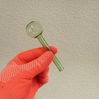 Стеклянная трубка для курения Nose Warmer Oil Green Ø30 мм. Стеклянная трубка для курения Nose Warmer Oil Green Ø30 мм.